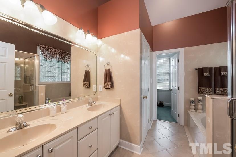 3729 Sunlake Farms Road Apex, NC 27539 - Photo 22 of 25 Gallery Image 22