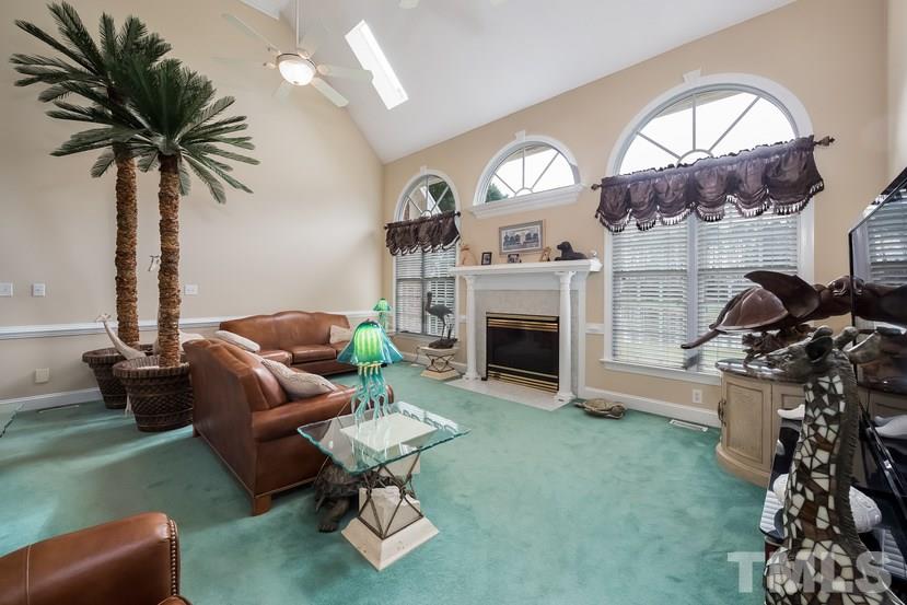 3729 Sunlake Farms Road Apex, NC 27539 - Photo 10 of 25 Gallery Image 10