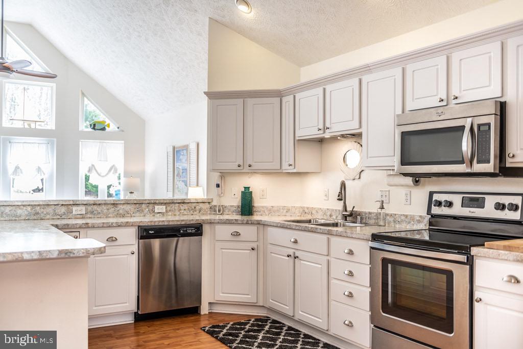 211 Windjammer Road Ocean Pines, MD 21811 - Photo 22 of 68 Bright Kitchen