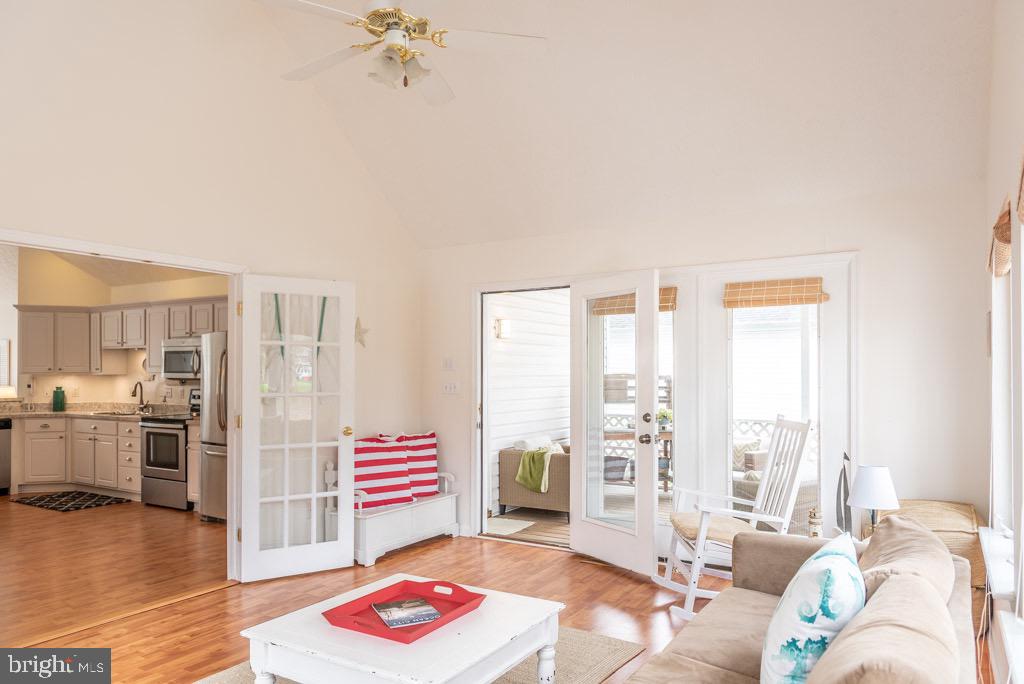 211 Windjammer Road Ocean Pines, MD 21811 - Photo 31 of 68 Sunroom overlooking the Golf Course