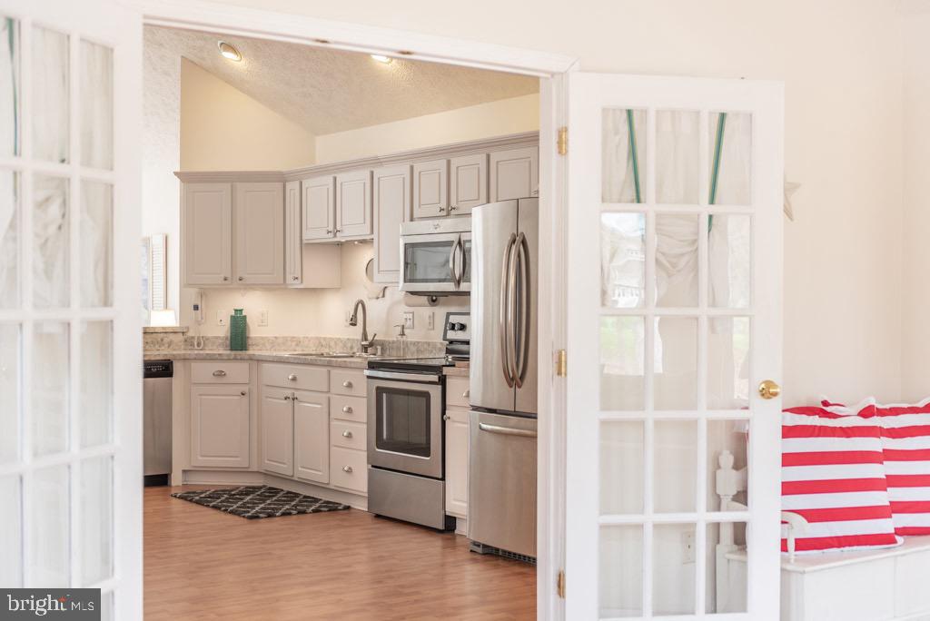 211 Windjammer Road Ocean Pines, MD 21811 - Photo 32 of 68 Sunroom located off the Kitchen