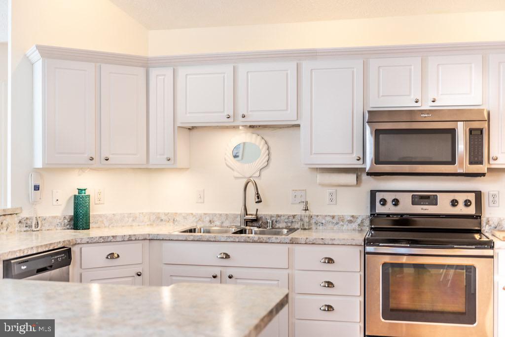 211 Windjammer Road Ocean Pines, MD 21811 - Photo 7 of 68 Stainless Steel Appliances
