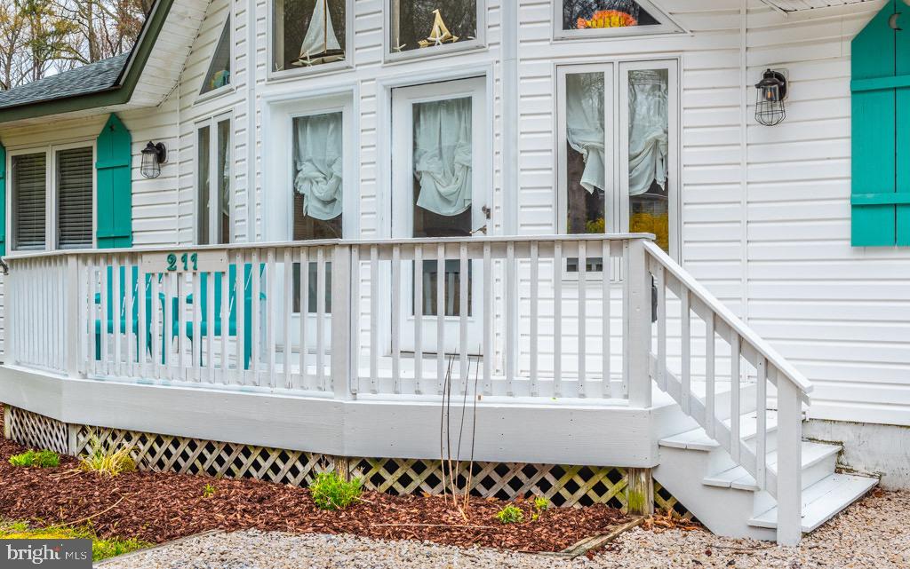 211 Windjammer Road Ocean Pines, MD 21811 - Photo 67 of 68 Front Deck