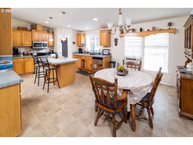 12366 Southeast Bridge Road Prineville, OR 97754 - Photo 4 of 25 Gallery Image 4