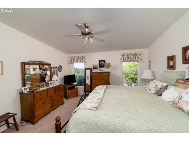 12366 Southeast Bridge Road Prineville, OR 97754 - Photo 8 of 25 Gallery Image 8