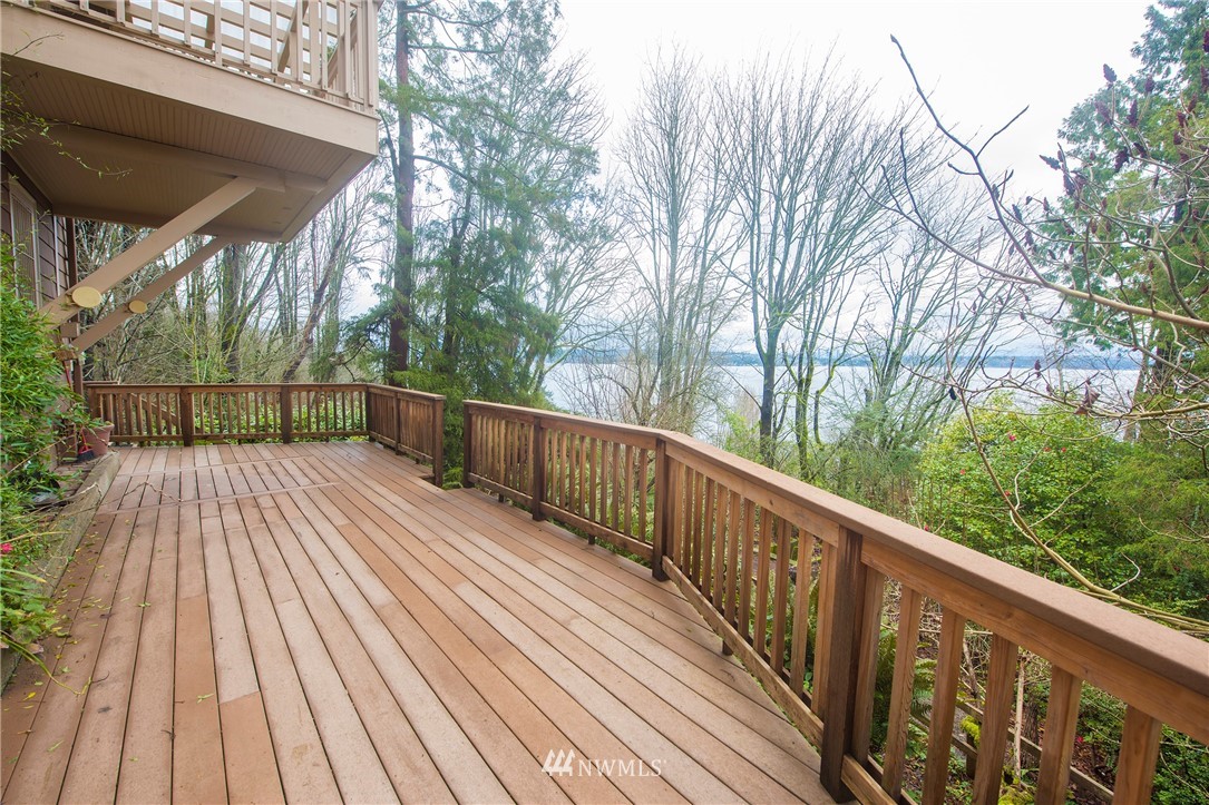 412 36th Avenue Seattle, WA 98122 - Photo 24 of 25 a view of balcony with wooden floor and outdoor space