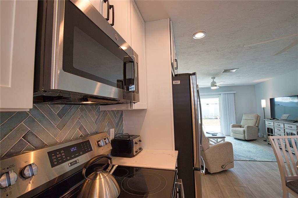 5830 Midnight Pass Road, Unit 86 Sarasota, FL 34242 - Photo 28 of 50 Gallery Image 28