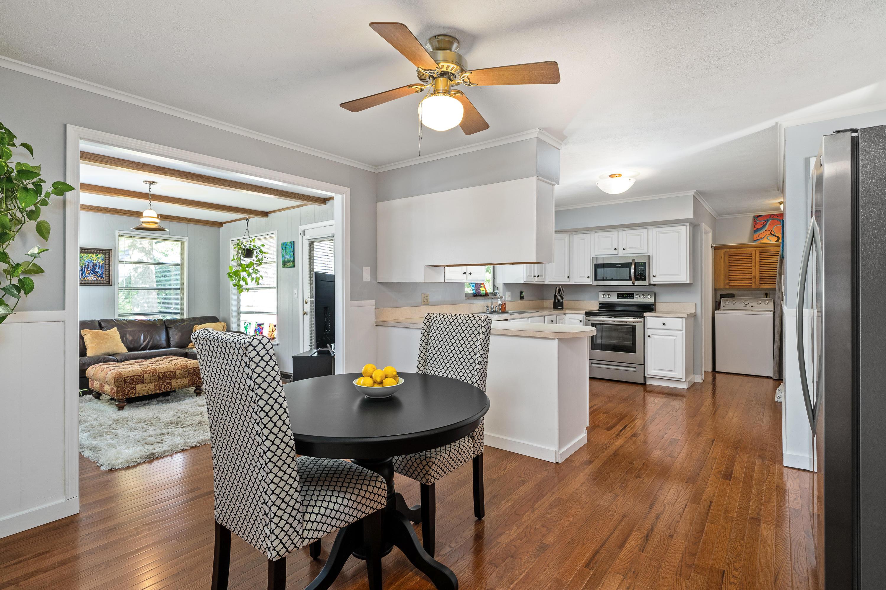 133 South Kellner Road Columbus, OH 43209 - Photo 8 of 32