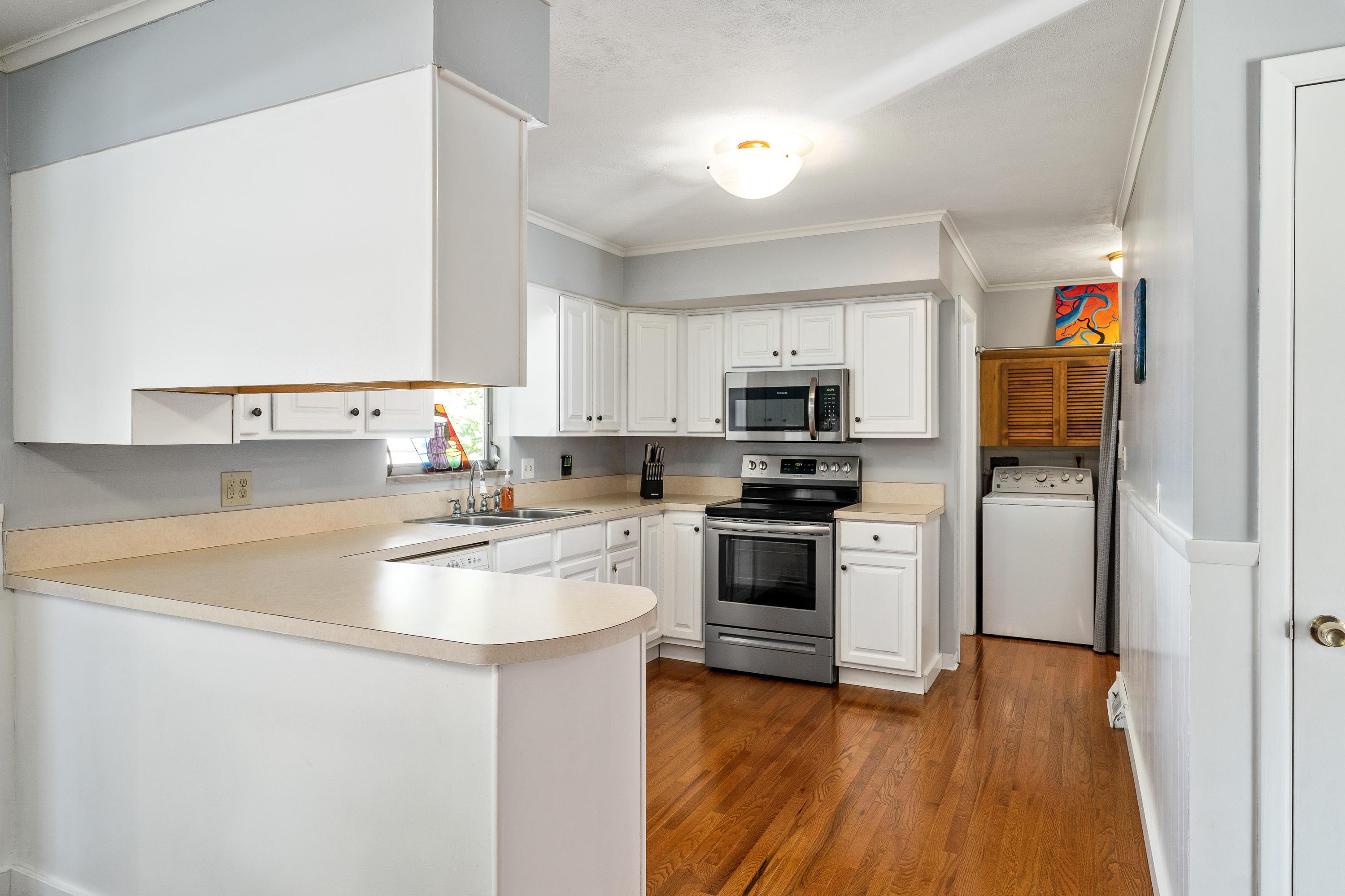 133 South Kellner Road Columbus, OH 43209 - Photo 9 of 32