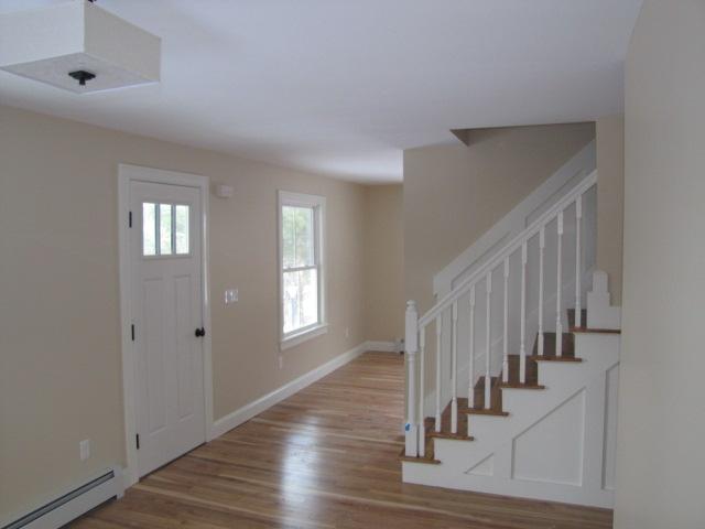 46 Broadturn Road Scarborough, ME 04074 - Photo 7 of 14 Living Room.