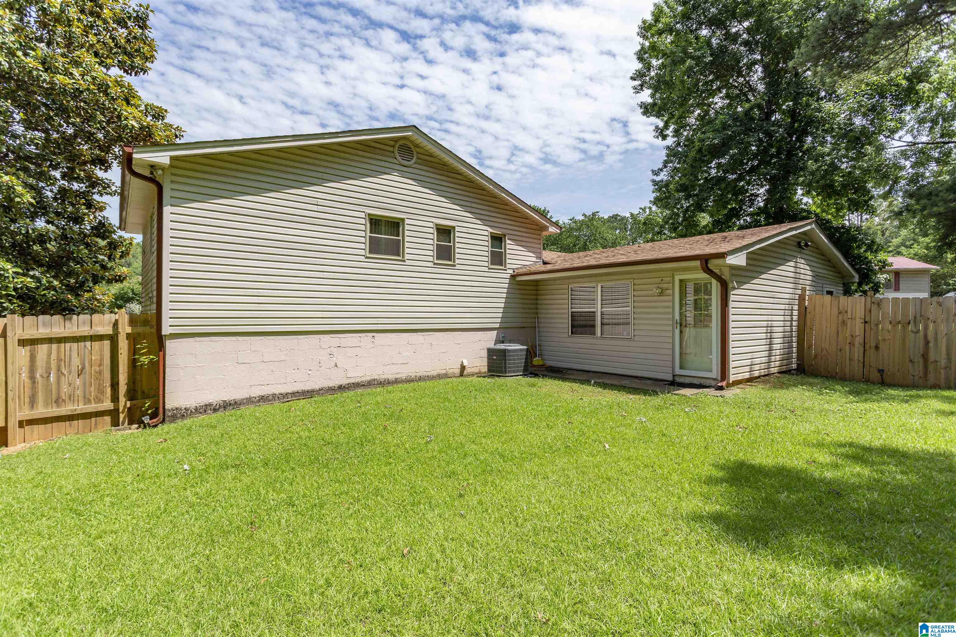 112 Reach Circle Alabaster, AL 35007 - Photo 7 of 47