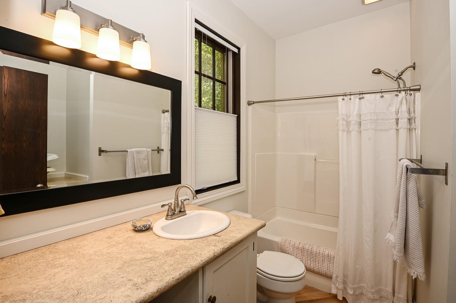 160 Goethe Street Cincinnati, OH 45202 - Photo 21 of 28