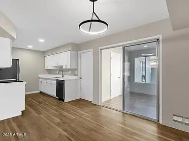 $2,200 | 13092 North 99th Drive, Sun City, AZ 85351