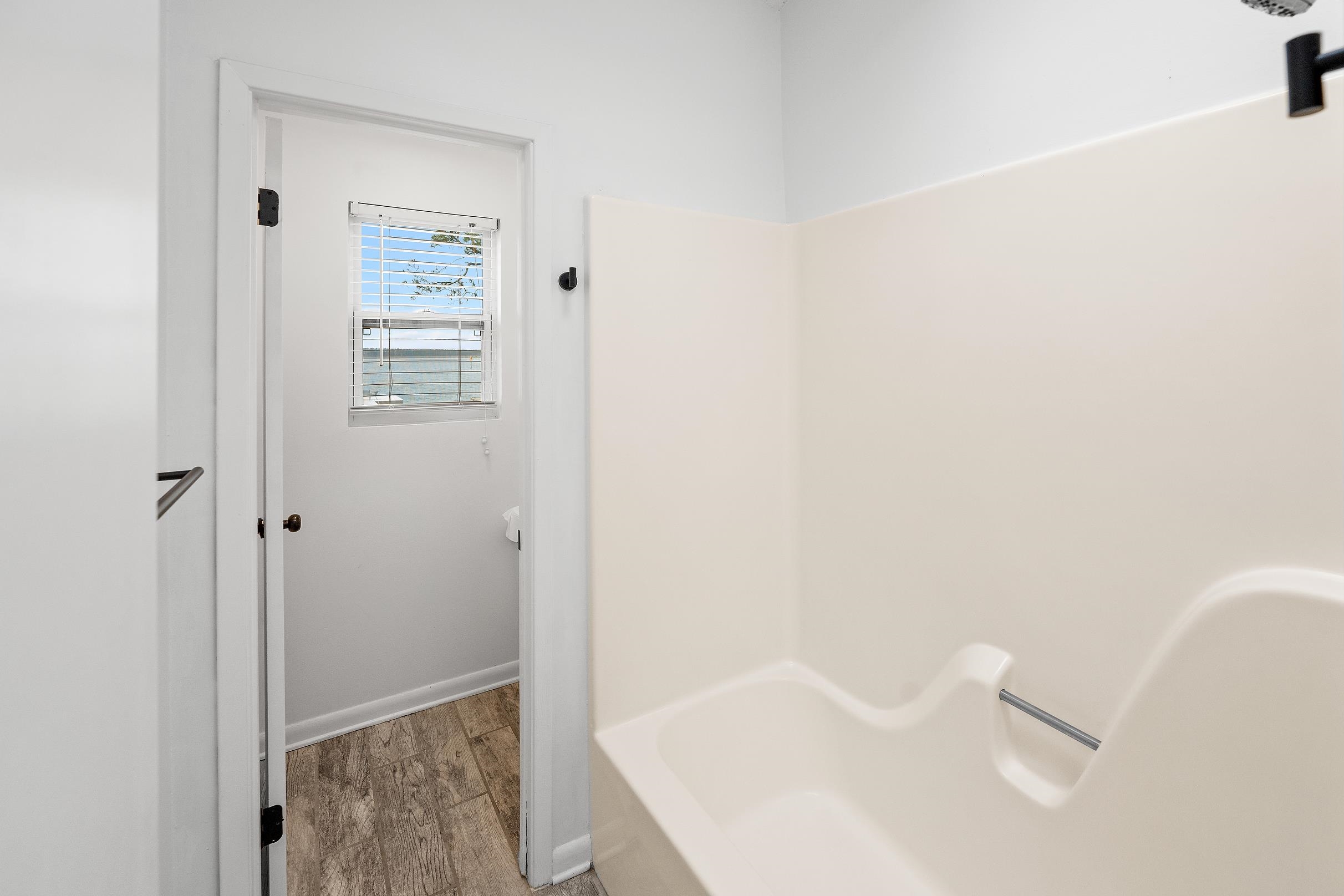 24321 Gulf Bay Road Orange Beach, AL 36561 - Photo 16 of 33 primary bathroom