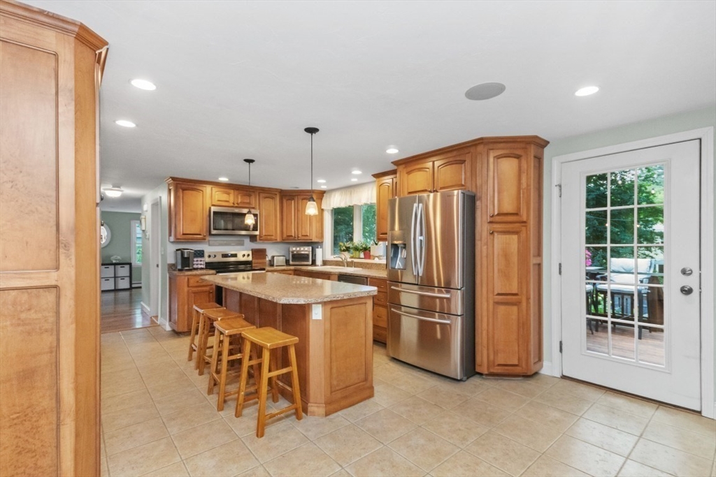 29 Belmore Road Natick, MA 01760 - Photo 3 of 35 Gallery Image 3