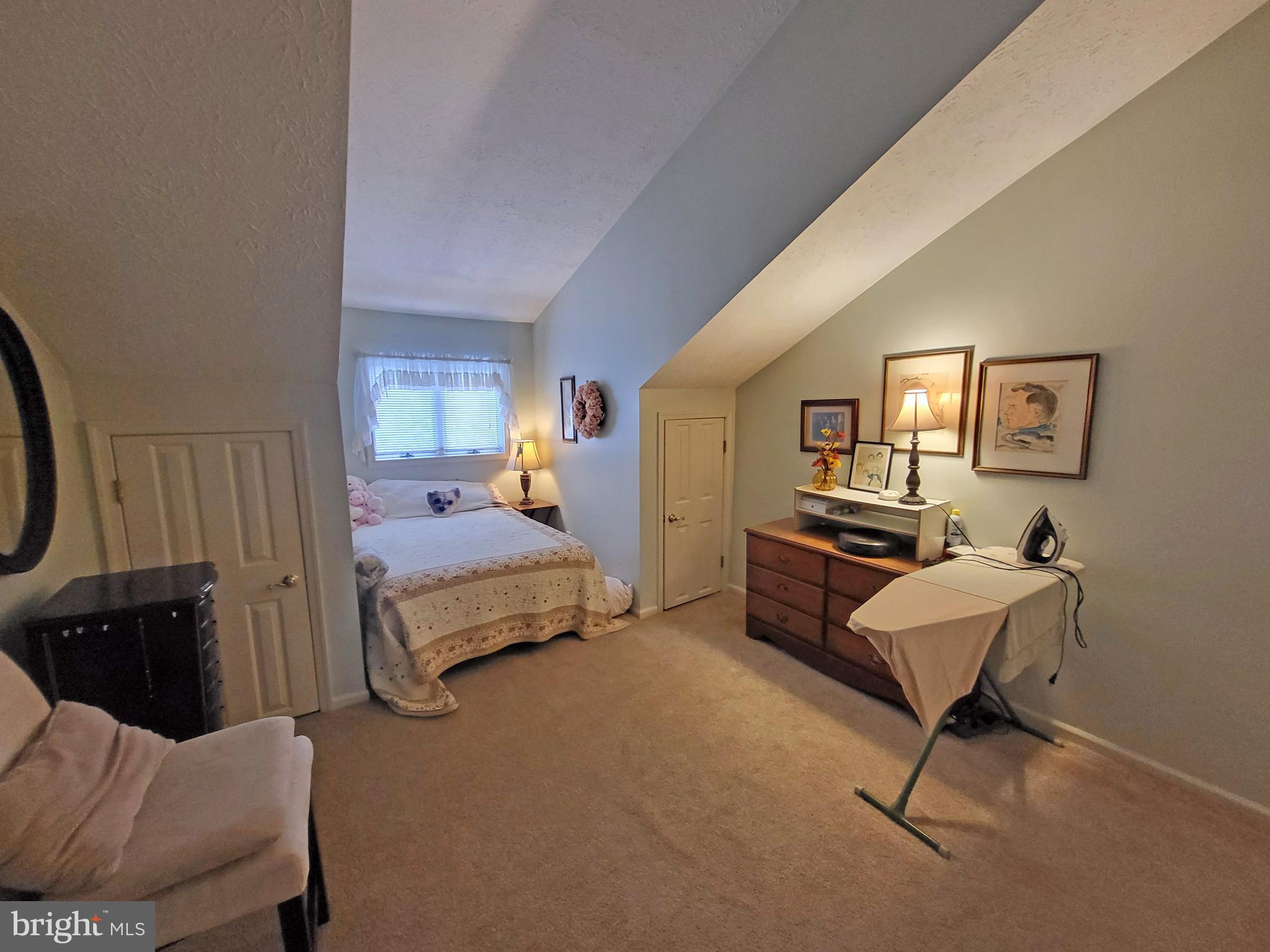 267 Stonegate Circle South Chambersburg, PA 17201 - Photo 18 of 27 2nd Bedroom upstairs