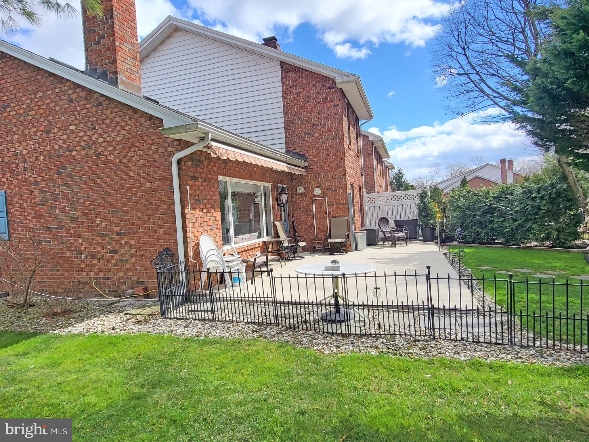267 Stonegate Circle South Chambersburg, PA 17201 - Photo 2 of 27