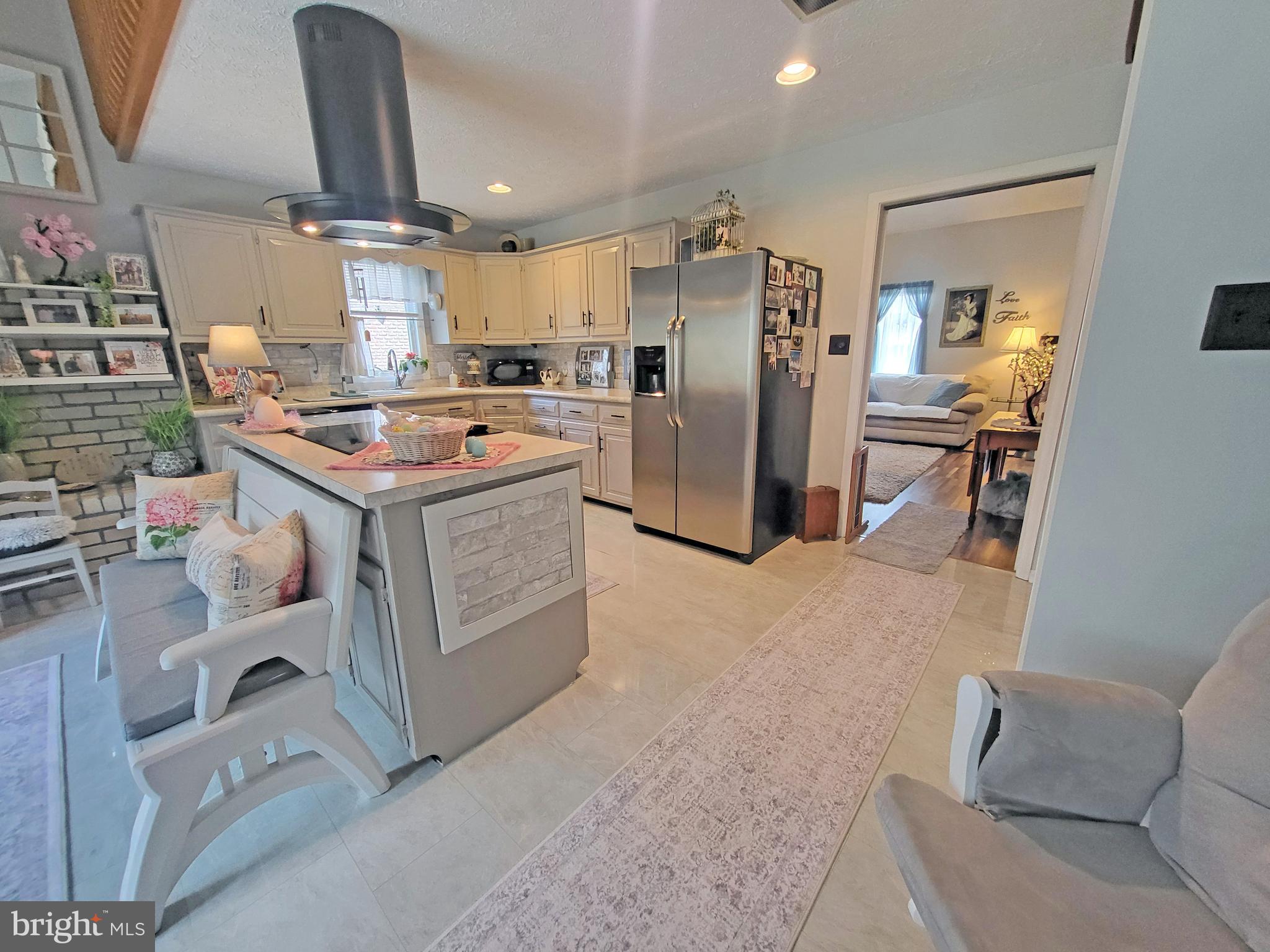 267 Stonegate Circle South Chambersburg, PA 17201 - Photo 6 of 27