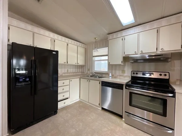 $99,900 | 3208 Pebble Bend Drive, Lakeland, FL 33810