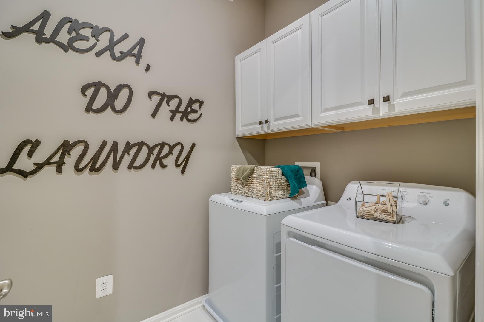 772 Honey Locust Road Middletown, DE 19709 - Photo 17 of 18 a utility room with dryer and washer