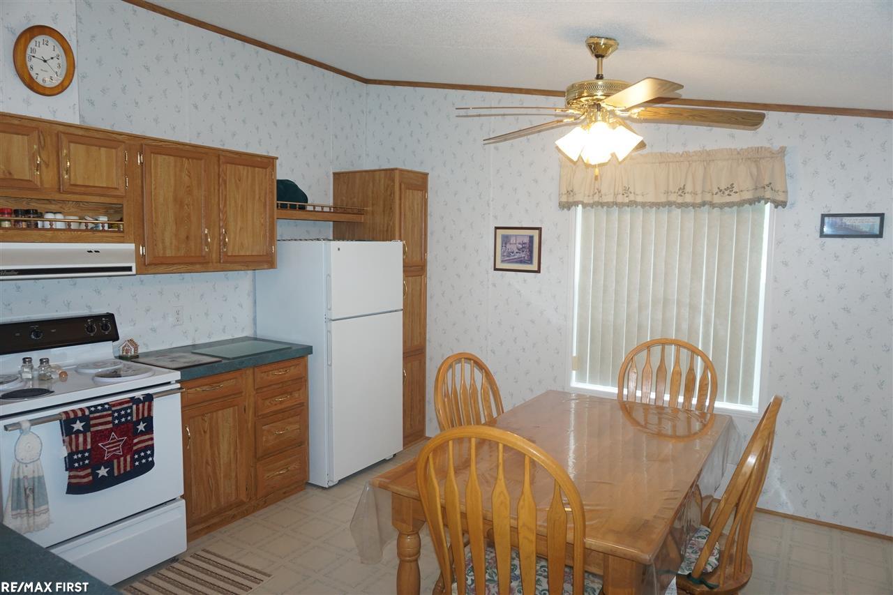 4296 Bay Road Gladwin, MI 48624 - Photo 10 of 25 Gallery Image 10