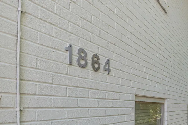 a close view of shower