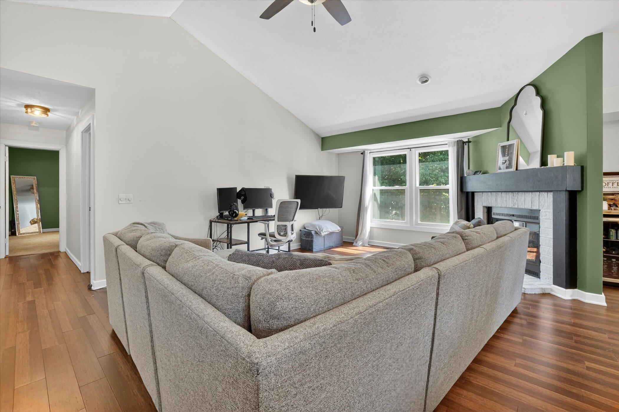 11353 River Ridge Drive, Unit 19 Allendale, MI 49401 - Photo 13 of 36 13-11353-River-Ridge-Dr-Windowstill