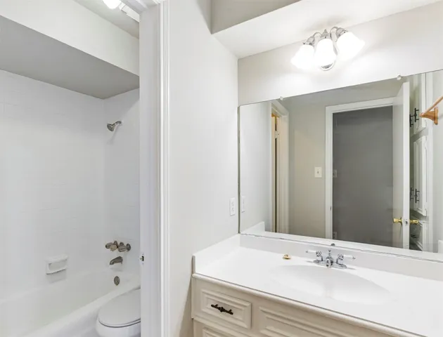 $1,850 | 2402 Hilton Head Drive, Missouri City, TX 77459