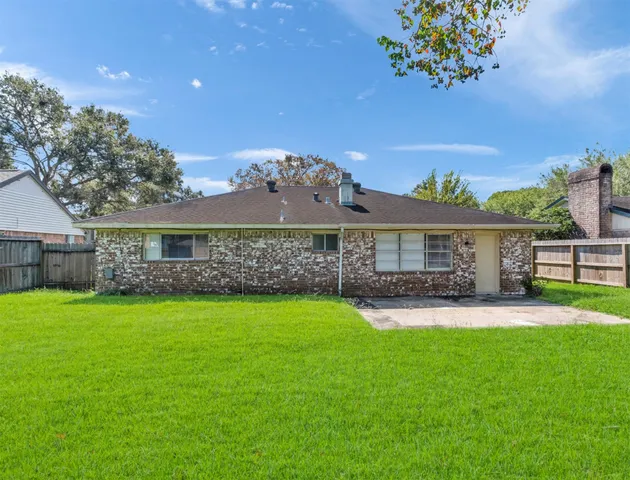 $1,850 | 2402 Hilton Head Drive, Missouri City, TX 77459