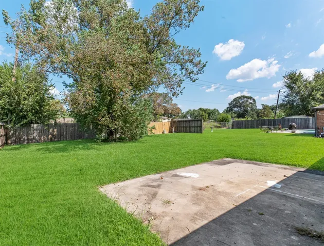 $1,850 | 2402 Hilton Head Drive, Missouri City, TX 77459