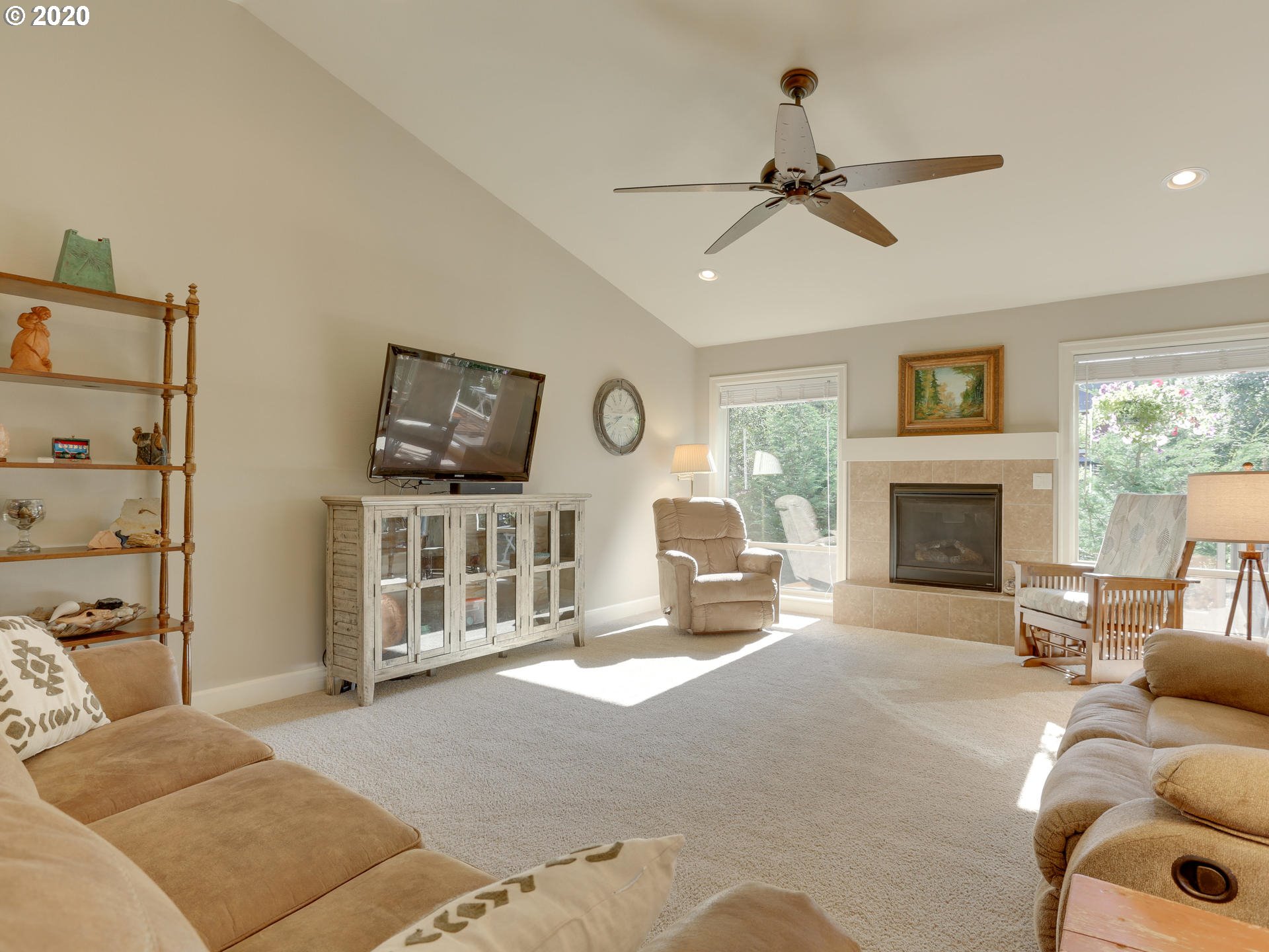 18644 Southeast Jacoby Road Sandy, OR 97055 - Photo 5 of 32 Gallery Image 5
