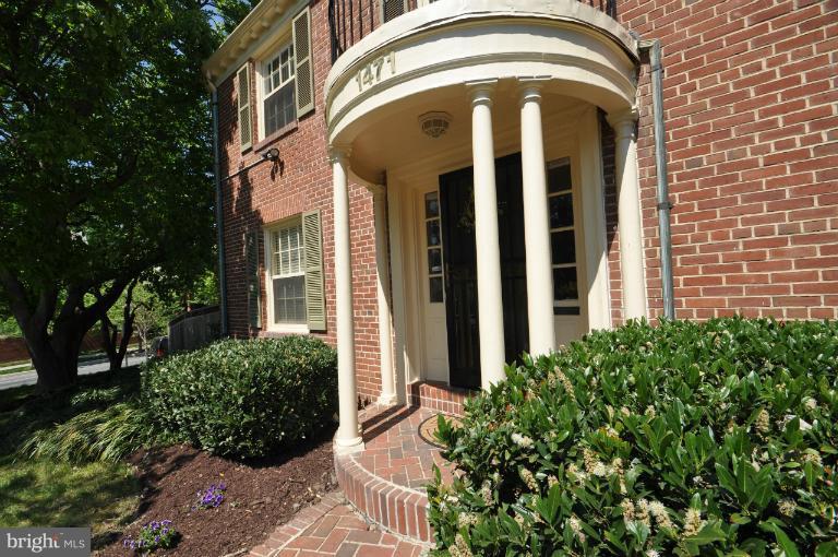 1471 Roxanna Road Northwest Washington, DC 20012 - Photo 20 of 28 Exterior (Front)