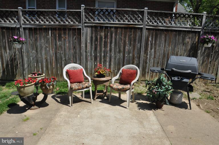 1471 Roxanna Road Northwest Washington, DC 20012 - Photo 23 of 28 Patio