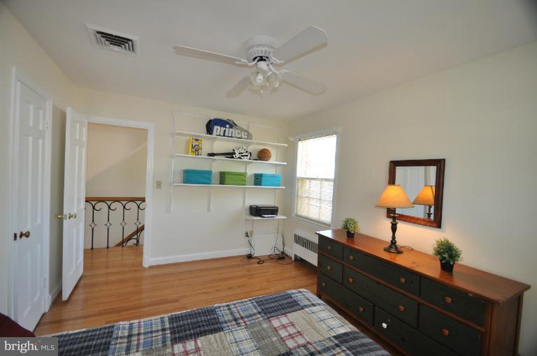 1471 Roxanna Road Northwest Washington, DC 20012 - Photo 4 of 28 Bedroom
