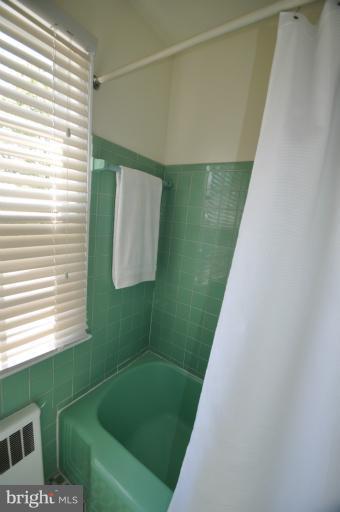 1471 Roxanna Road Northwest Washington, DC 20012 - Photo 7 of 28 Bath