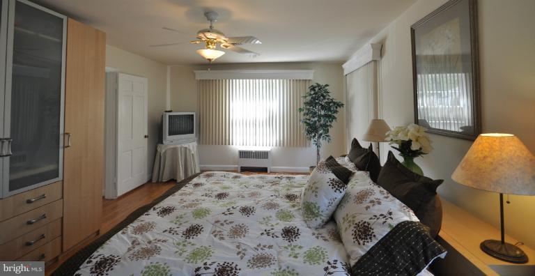1471 Roxanna Road Northwest Washington, DC 20012 - Photo 9 of 28 Bedroom (Master)