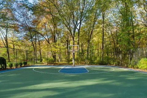 $1,649,000 | 335 Georgetown Road, Weston, CT 06883