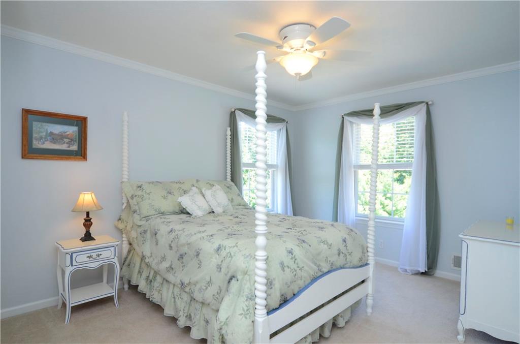 5007 Oak Point Drive McKees Rocks, PA 15136 - Photo 15 of 24 Bedroom #3