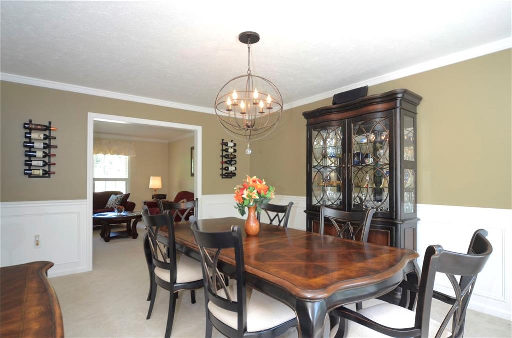 5007 Oak Point Drive McKees Rocks, PA 15136 - Photo 7 of 24 Extra Large Formal Dinning RoomBeautiful Moldings