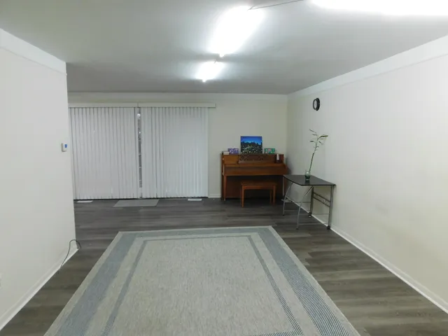 $1,400 | 448 Fox Hills Drive South, Unit 3, Bloomfield Hills, MI 48304