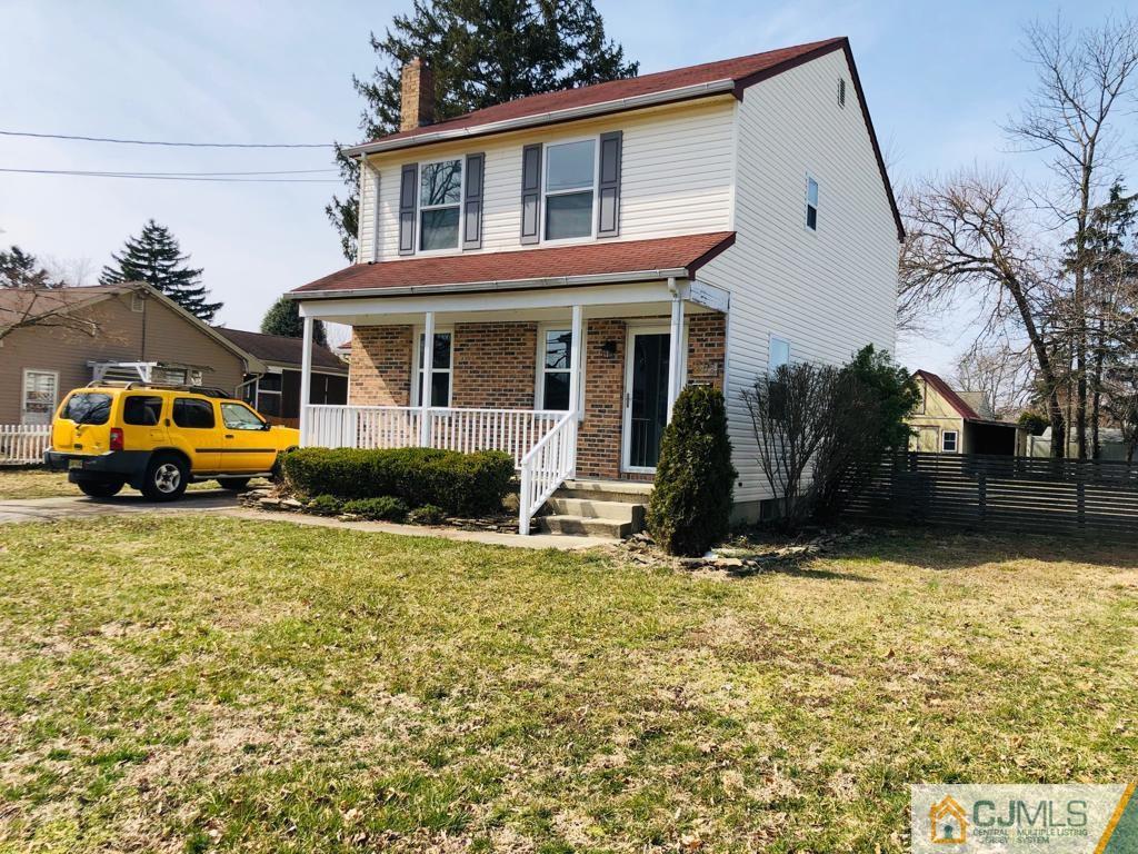 902 Salem Road Burlington, NJ 08016 - Photo 1 of 17 a house view with a outdoor space