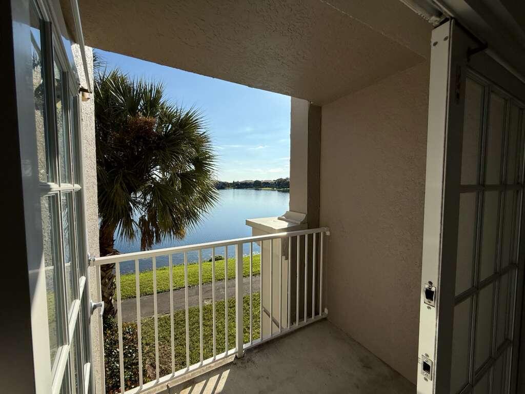 5035 Wiles Road, Unit 206 Coconut Creek, FL 33073 - Photo 14 of 17 WhatsApp Image 2025-12-26 at 16.07.11 (1