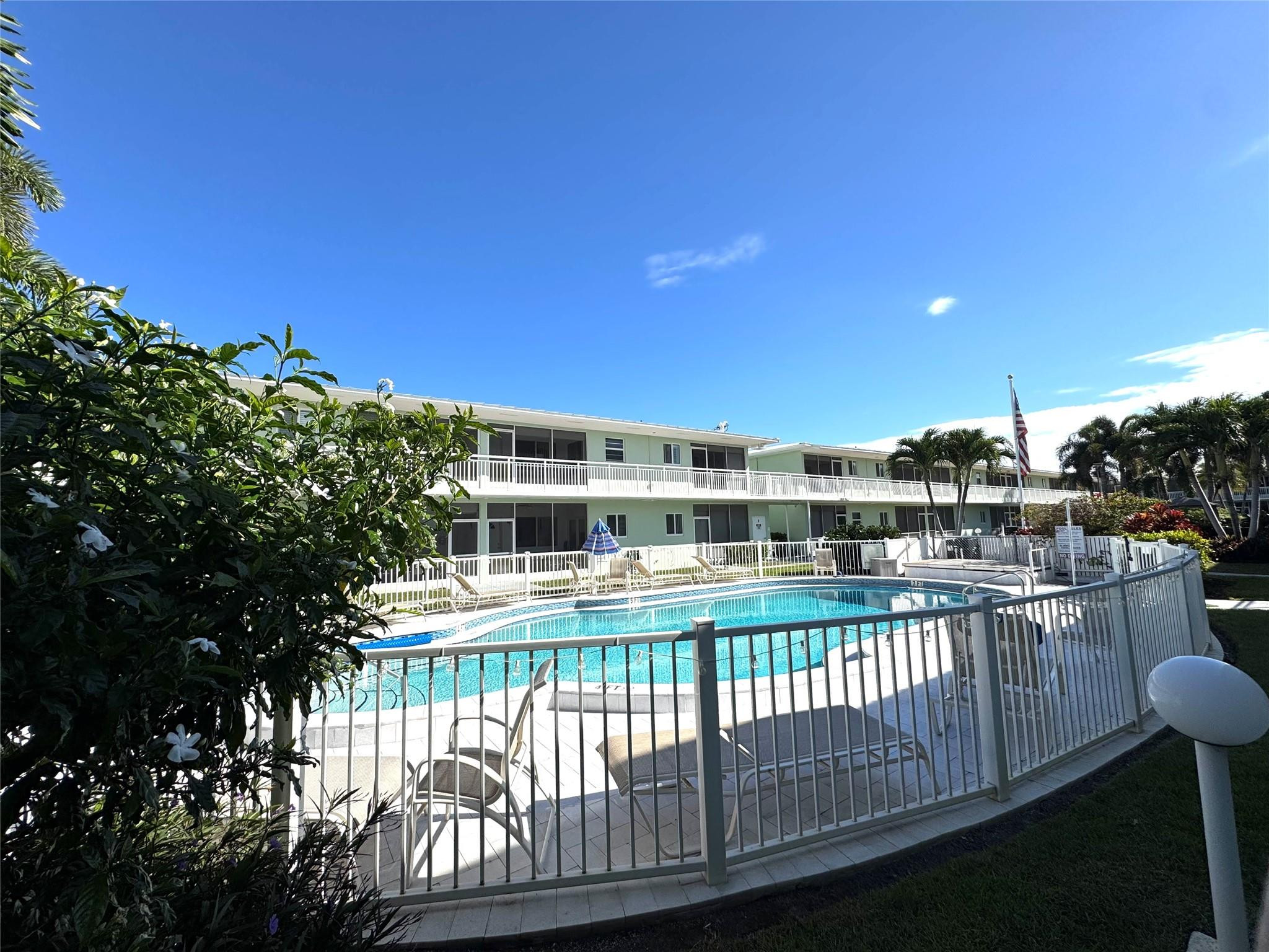 2100 Northeast 38th Street, Unit 138 Lighthouse Point, FL 33064 - Photo 32 of 38 Photo 32