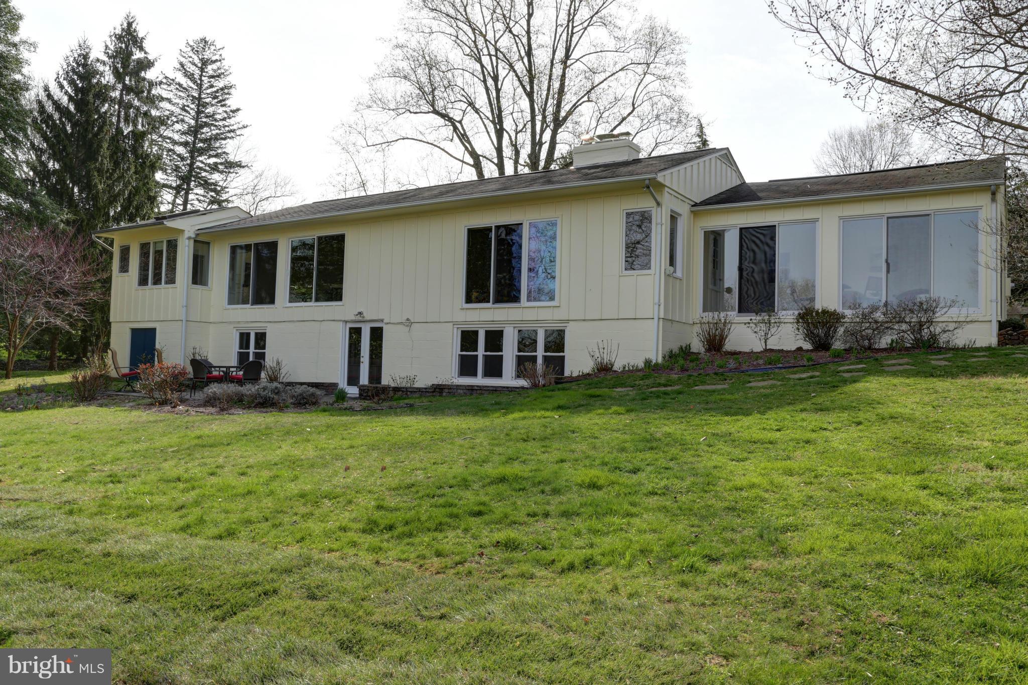 240 Rugby Road Arnold, MD 21012 - Photo 1 of 30 Exterior (Rear)