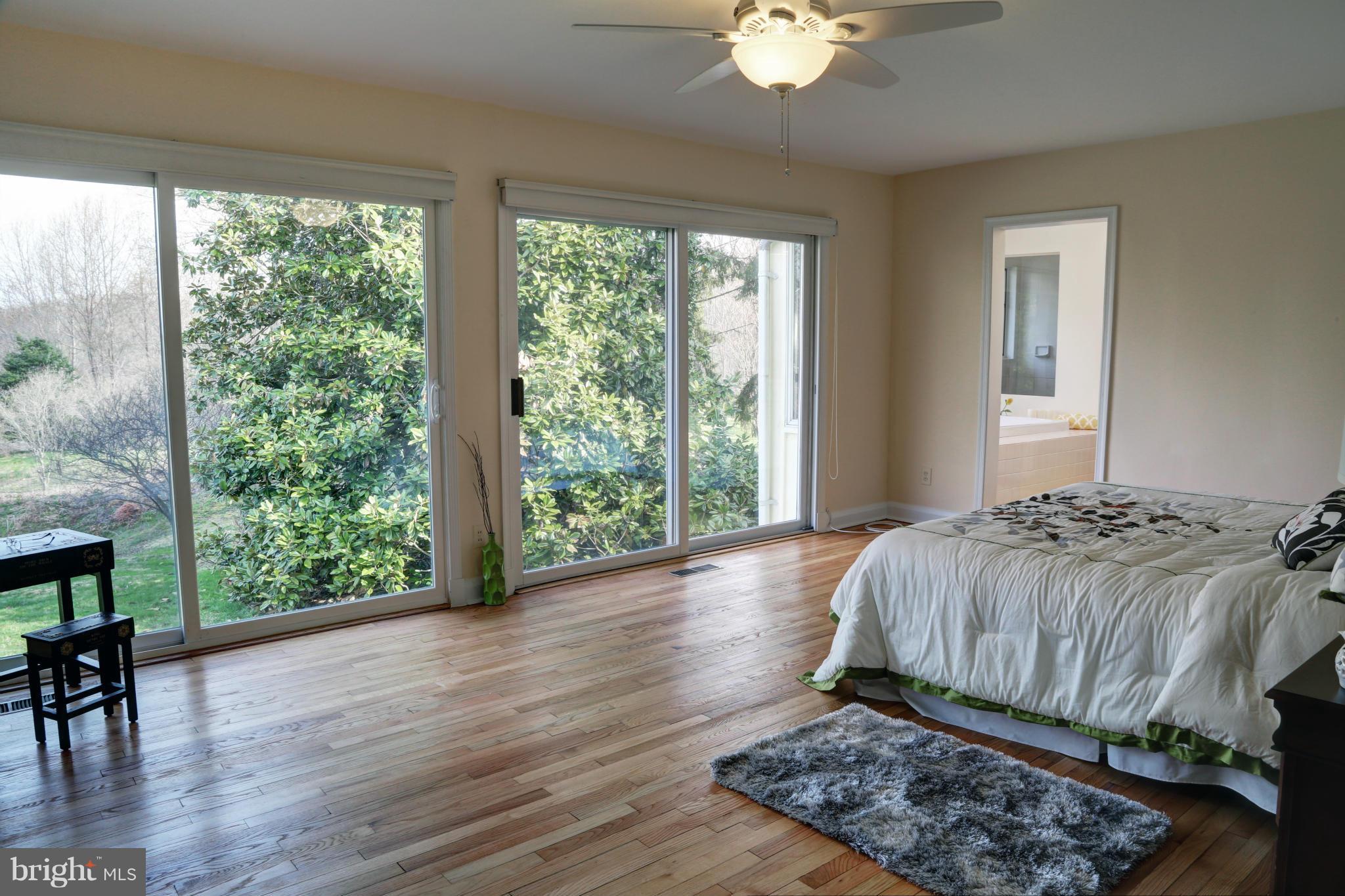 240 Rugby Road Arnold, MD 21012 - Photo 11 of 30 Bedroom (Master)