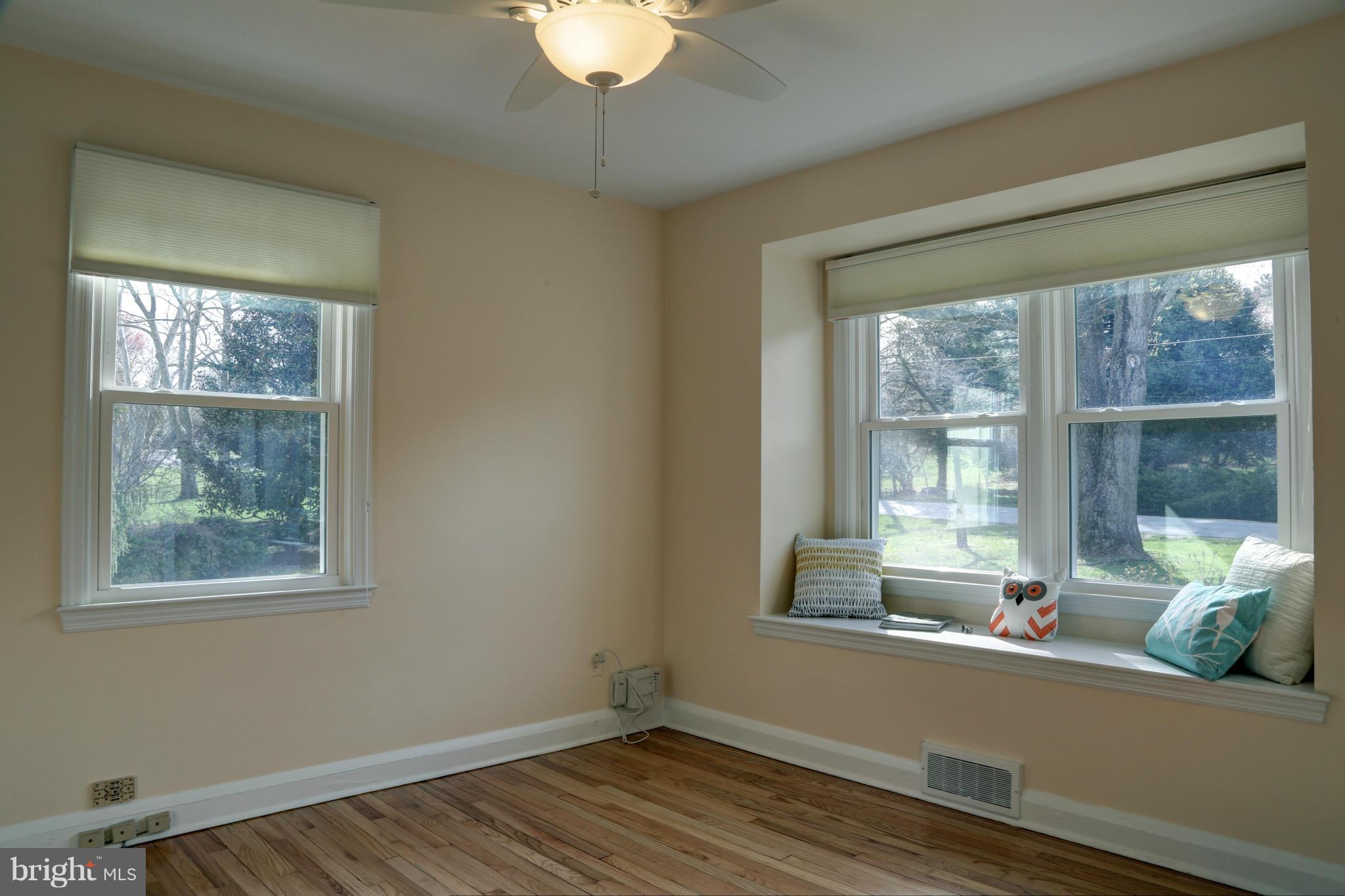 240 Rugby Road Arnold, MD 21012 - Photo 14 of 30 Bedroom #2