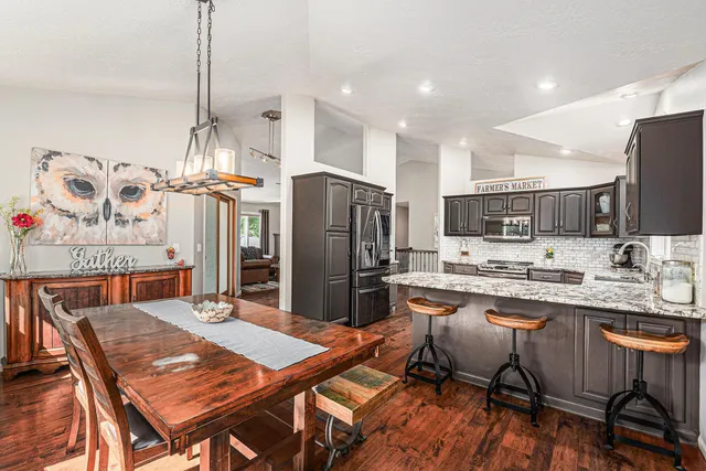 $549,900 | 721 Britz Drive, Luverne, MN 56156