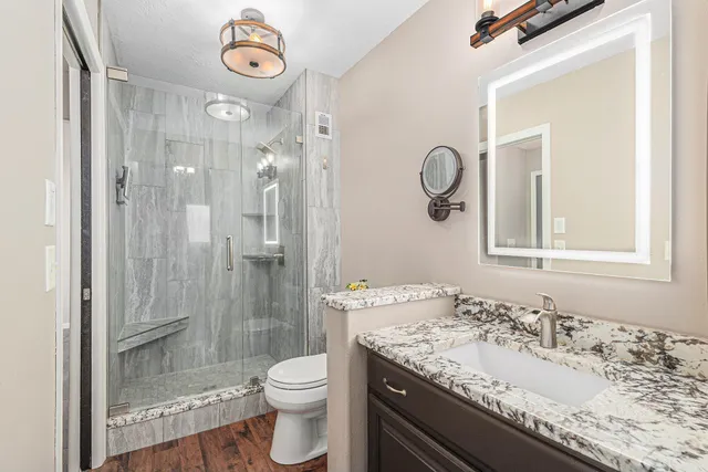 $549,900 | 721 Britz Drive, Luverne, MN 56156