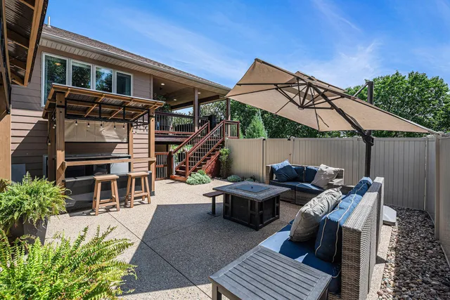 $549,900 | 721 Britz Drive, Luverne, MN 56156