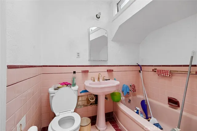 $880,000 | 648 Thornton Avenue, San Francisco, CA 94124